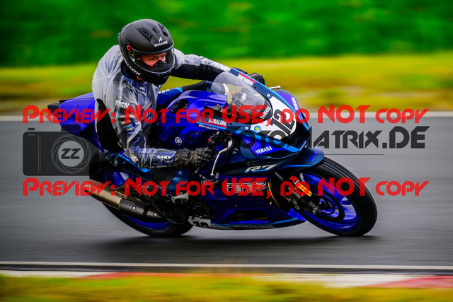 MaZZes_FotoMatrix_240727_6007705_8292 | R7