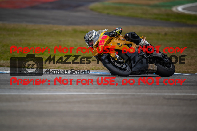 MaZZes_Fotomatrix_20240316_6007705_7811 | Fotograf Mathias Schmid
Sportfotograf,
Eventfotograf,
Hochzeitsfotograf,
Portraitfotograf