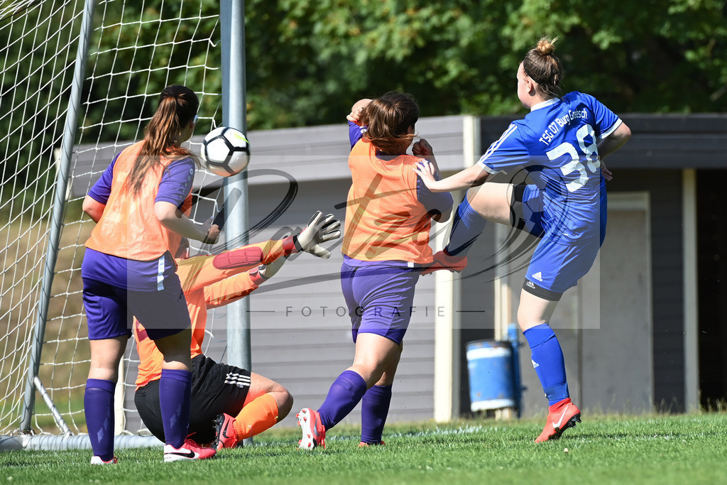 VFBGRE20200816_0051 | Fussball, Frauen:   bei dem Testspiel zwischen VfB Schinkel und TSG 07 Burg Gretesch IV auf der Sportanlage am Zuschlag am 16.08.2020 in Osnabrueck, Deutschland. - Realisiert mit Pictrs.com