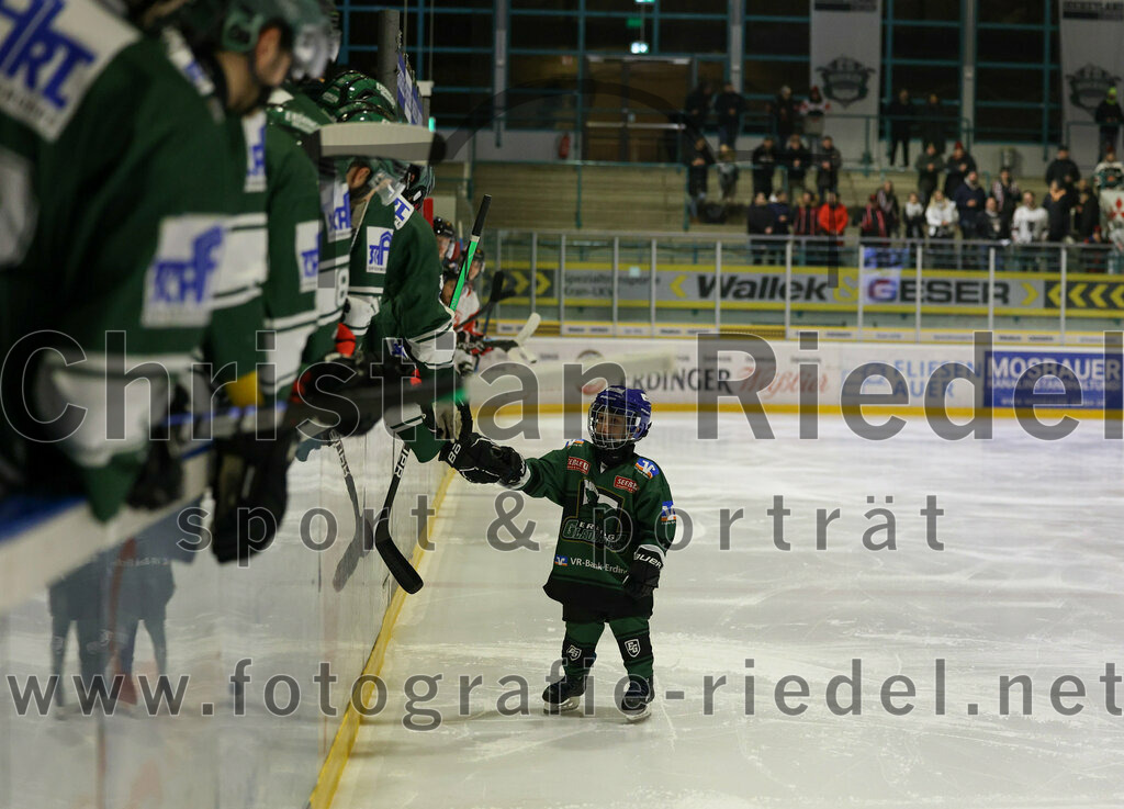 2024-01-12_004_TSV_Erding_gegen_EV_Dingolfing | Erding, Deutschland, 12.01.2024:
Eishockey, Bayernliga Vorrunde 2023 / 2024, 24. Spieltag, TSV Erding gegen EV Dingolfing, Endergebnis: 10:2

Foto: Christian Riedel / fotografie-riedel.net