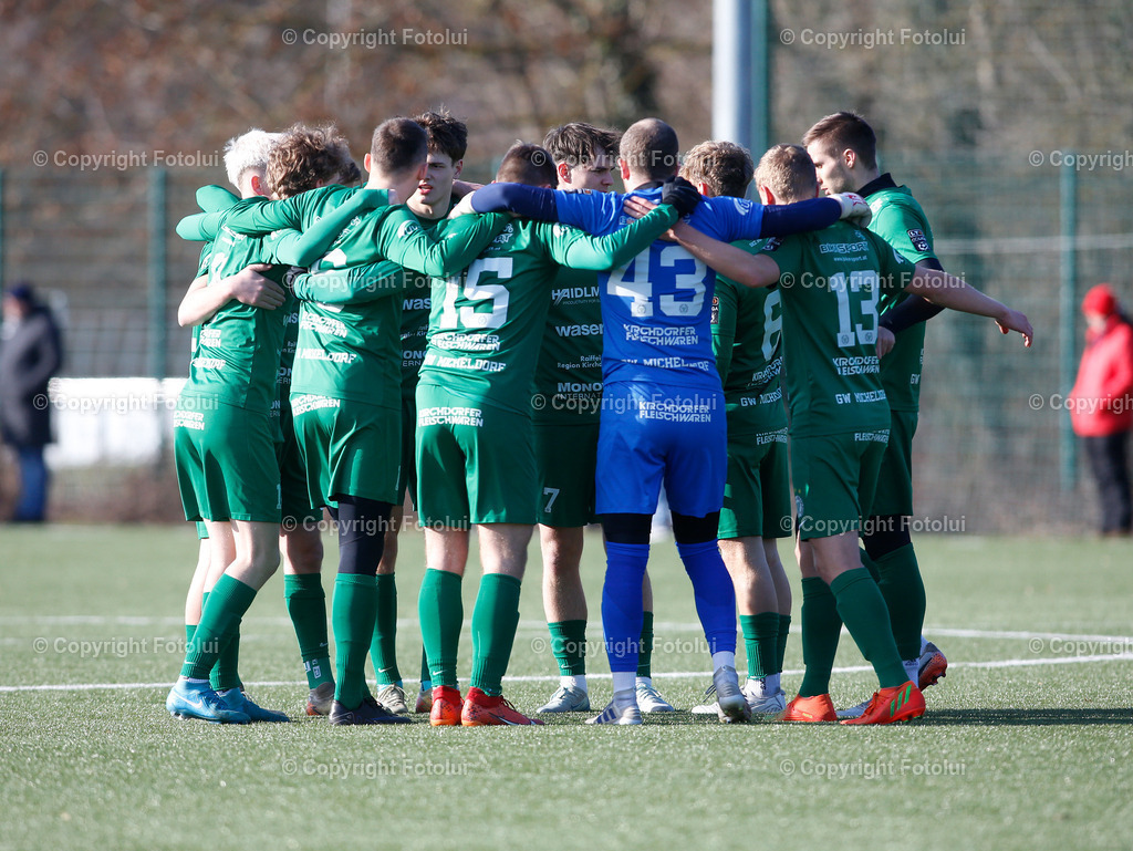 A_LUI_01022025_00001 | SPORT FUSSBALL TESTSPIEL ASKOE OEDT -SV HAIDLMAIR GRUEN WEISS MICHELDORF 01.02.2025 IM BILD :  (OEDT) DIE MANNSCHAFT VON  MICHELDORF FOTO:FOTOLUI