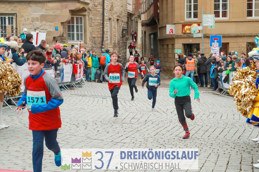 Stadtwerke Jugendlauf 1700m | 3 Koenigslauf 2023 - Realisiert mit Pictrs.com