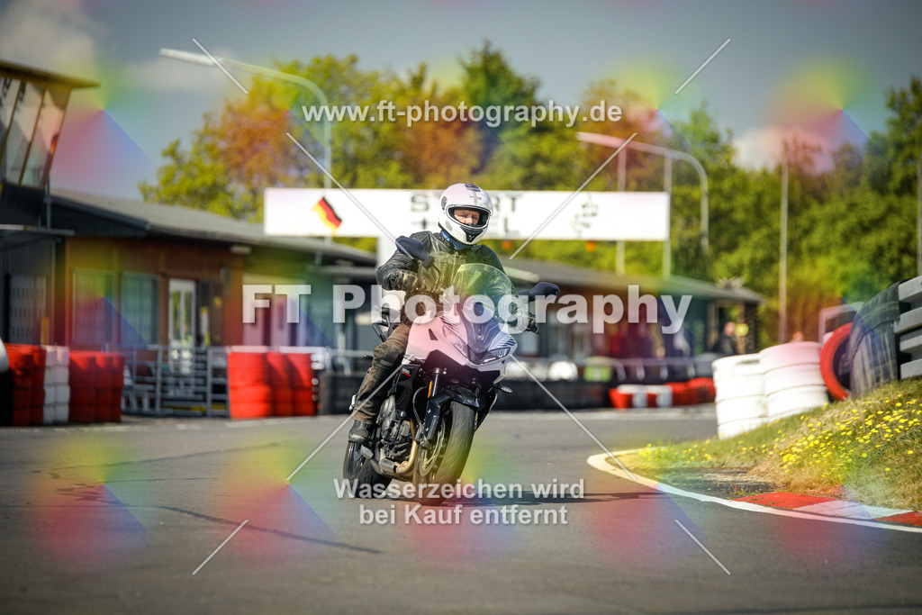 OBK_Mai_Volker_Adam-10580 | Hier findet Ihr Bilder von Touristenfahrten auf der Nürburgring Nordschleife oder von anderen Veranstaltungen die ich besucht habe. Viel Spass beim Durch Schauen 