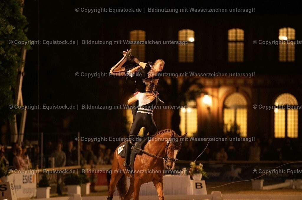 20230527_Voltigieren_NASPA_Flutlicht_1060 | equistock