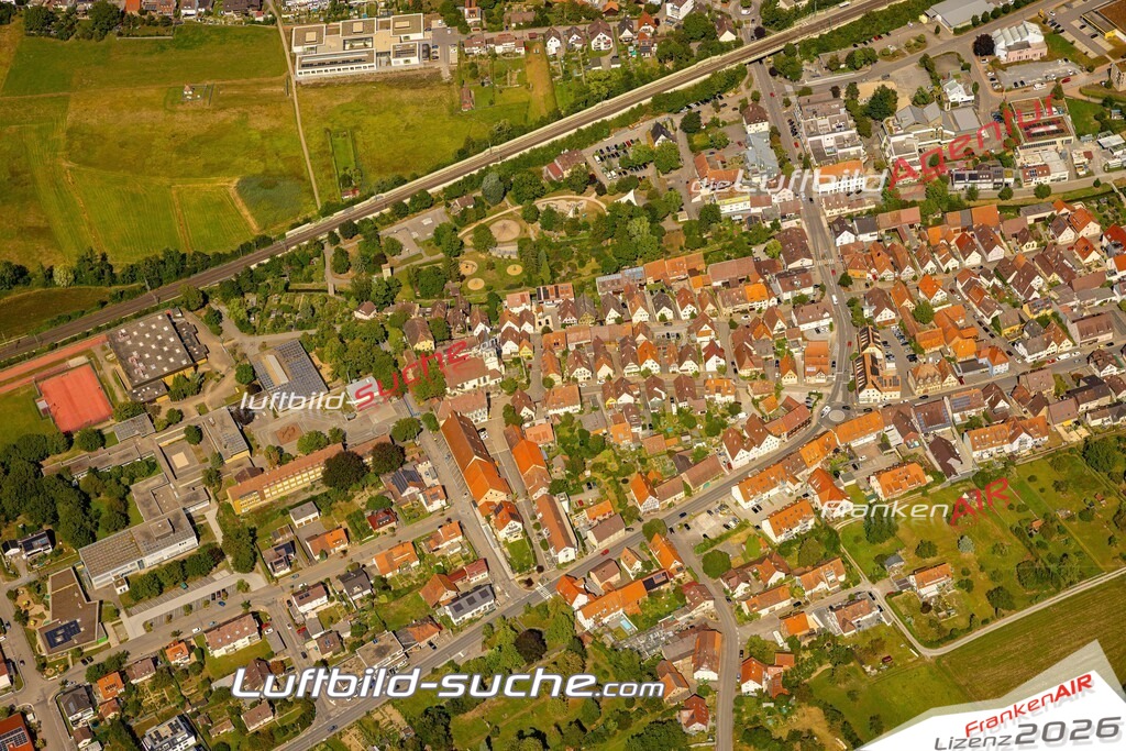 Das Luftbild zeigt :  Illingen - Die Luftaufnahme wurde 2024 vom UL-Flugzeug aus erstellt ( keine Drohne ) - Hochauflösende Luftaufnahme - Für grossformatige Ausdrucke geeignet. Die Geschenkidee !Mit Lizenz und Bildrechte bestellbar