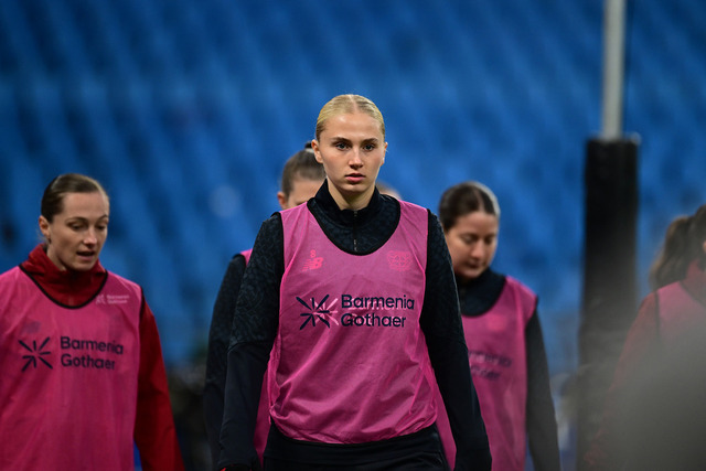 Fußball I Frauen I Saison 2025-2026 I DFB-Pokal I Achtelfinale I Hamburger SV - Bayer 04 Leverkusen I 16026 | Der Sportfotograf. - Realisiert mit Pictrs.com