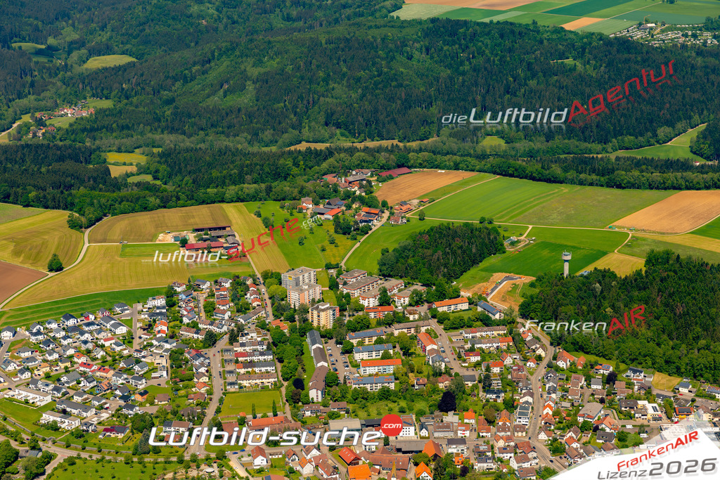 Das Luftbild zeigt : Wetzgau Schwäbisch Gmünd - Die Luftaufnahme wurde 2024 vom UL-Flugzeug aus erstellt ( keine Drohne ) - Hochauflösende Luftaufnahme - Für grossformatige Ausdrucke geeignet. Die Geschenkidee !Mit Lizenz und Bildrechte bestellbar