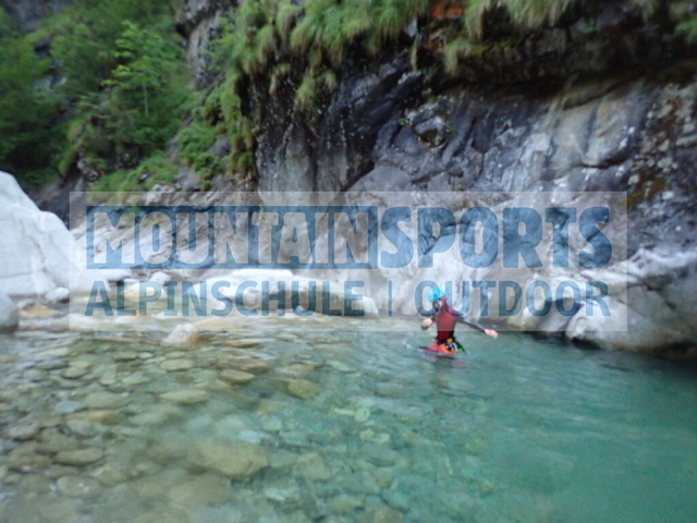 P7300072 | Bestelle die Bilder deines Berg- oder Wasser-Abenteuers mit Mountain Sports bequem von zu Hause aus direkt über unseren Online Fotoshop von pictrs.com. - Realisiert mit Pictrs.com