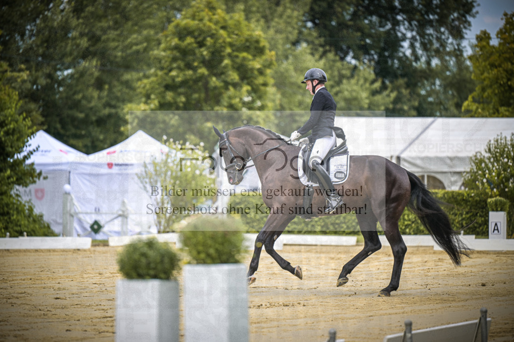 DOS_0659 | Entdecke hochwertige Reitturnierfotos von Foto Oger. Professionell, emotional und authentisch – jetzt Lieblingsmomente im Shop bestellen.Deutschlandweite Turnierfotografie. - Realisiert mit Pictrs.com