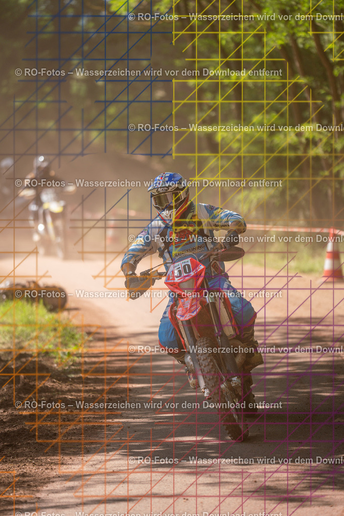 Wolfshausen 3 Lauf -1050 | Sportfotografie von RO-Fotos: Motorsport, Motocross, Enduro, Laufveranstaltungen und Triathlon. Professionelle Fotos von Sportlern und Events. - Realisiert mit Pictrs.com