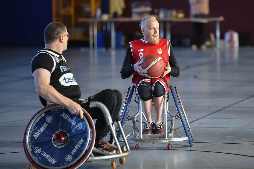 2025-02-01-0027 | Ralph Kunze - Realisiert mit Pictrs.com