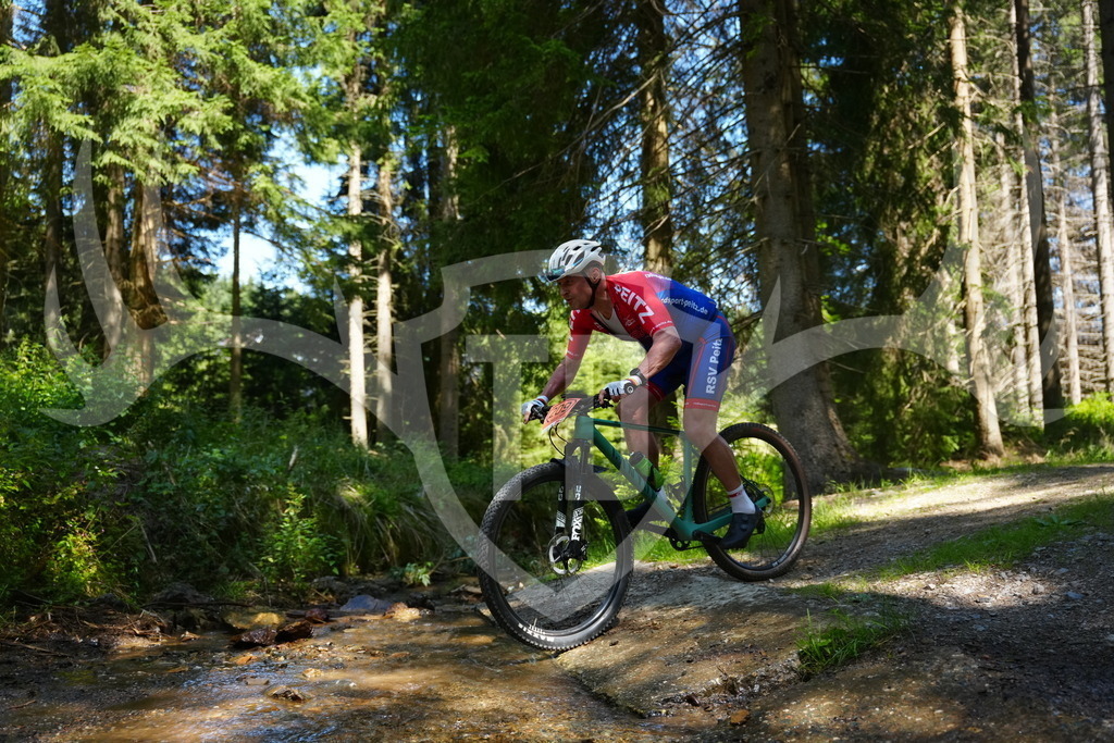 FC101814 | Fotogalerie der Treibjagd im Dunkelwald - Dein MTB Etappenrennen im Erzgebirge - Realisiert mit Pictrs.com