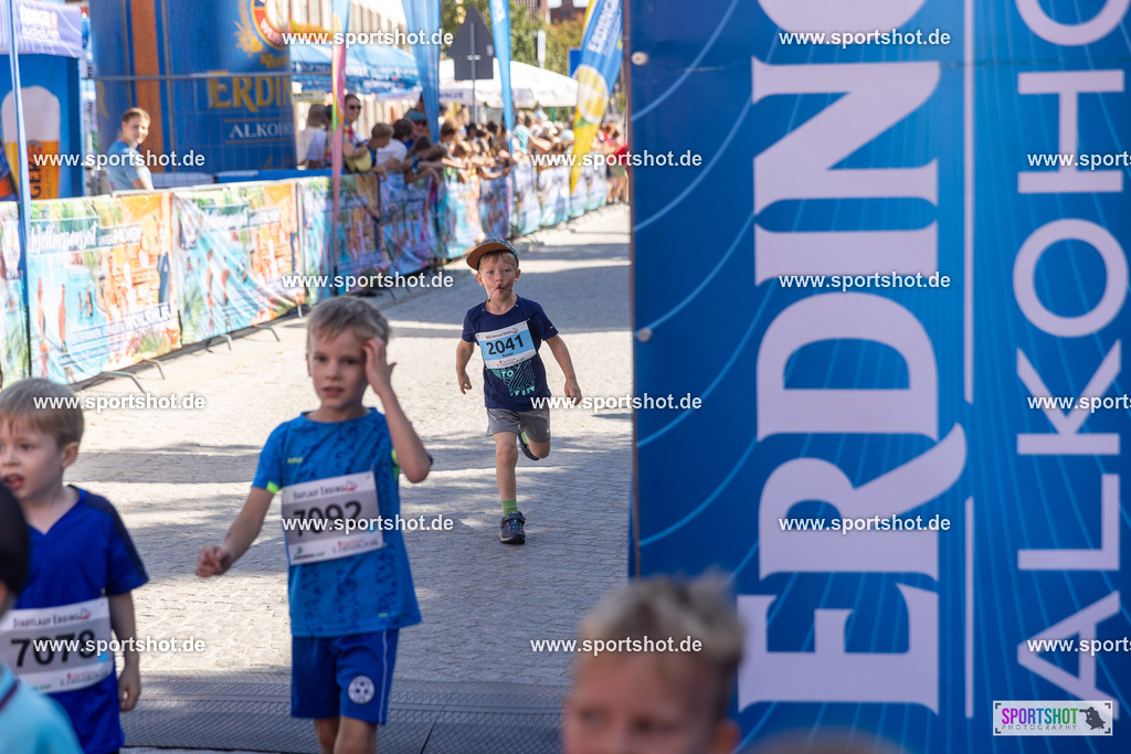VJ__2932 | Stadtlauf Erding 2025 #stadtlauferding #erdingstadtlauf #stadtlauf_erding #laufmotivation #trisporterding #yourpictrs #sportshot_your_pictrs