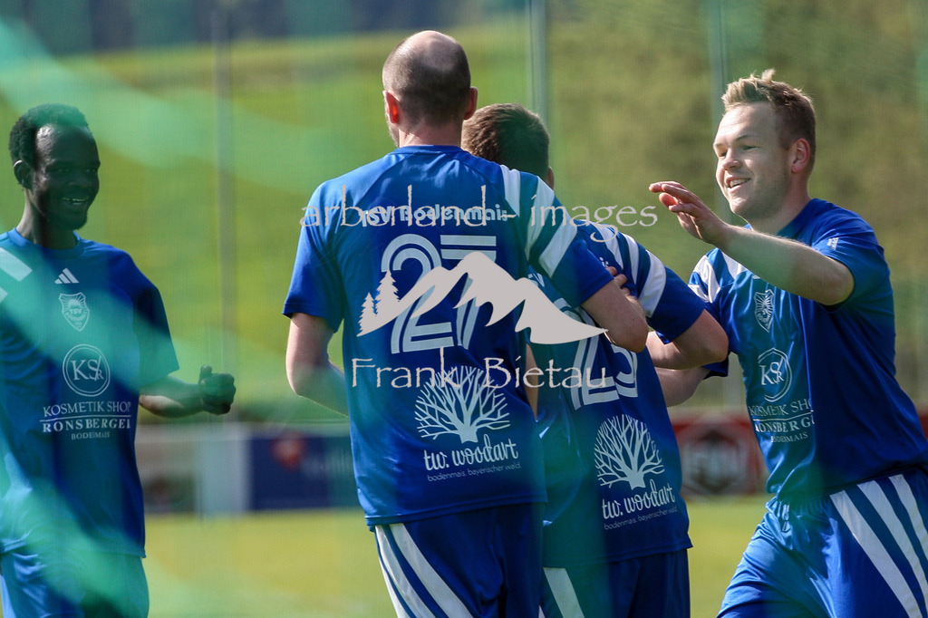 993T9070 | Medien- Sport- Entertainmentfotos