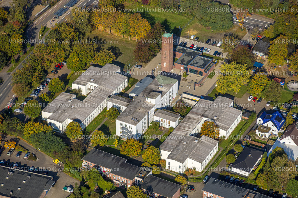 Selm241011536 | Luftbild, Caritas Altenwohnhaus St. Josef, Findus Jugendzentrum, Kirchturm Kletterturm, Selm, Münsterland, Nordrhein-Westfalen, Deutschland