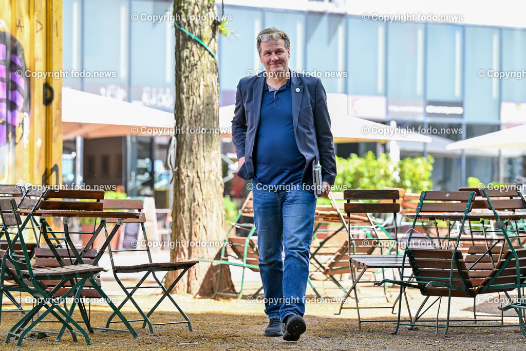 Golli Marboe_ VsUM_ 22.05.2024-1 | 22.05.2024, Linz, AUT, VsUM, Verein zur Foerderung eines selbstbestimmten Umgangs mit Medien, im Bild Golli Marboe (Obmann VsUM)