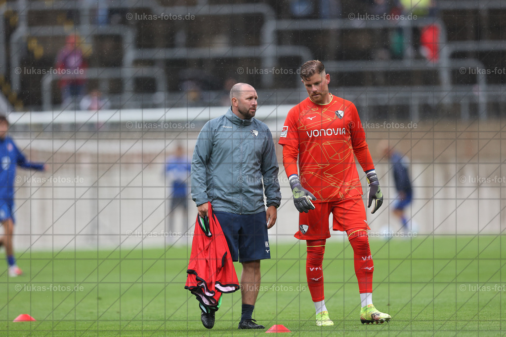Wuppertaler SV - VfL Bochum Testspiel | Kruska und Horn, Wuppertaler SV - VfL Bochum Testspiel - Realisiert mit Pictrs.com