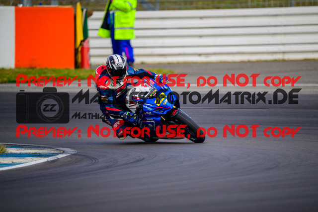 MaZZes_Fotomatrix_20250421_6007705_2280 | WEISS