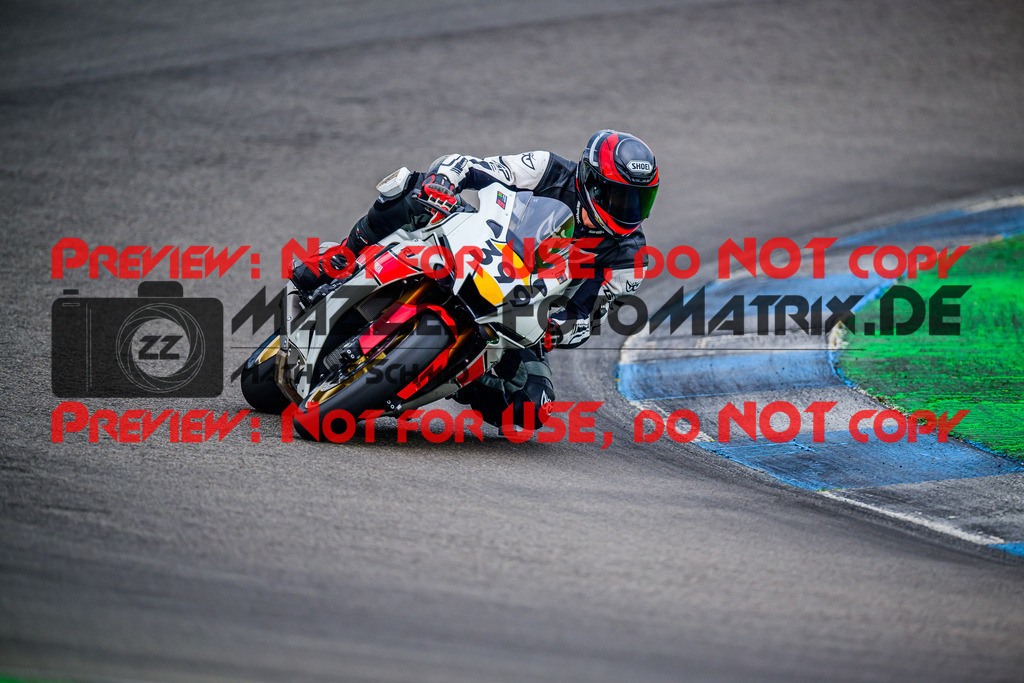 MaZZes_FotoMatrix_240614_6007705_4658 | ROT