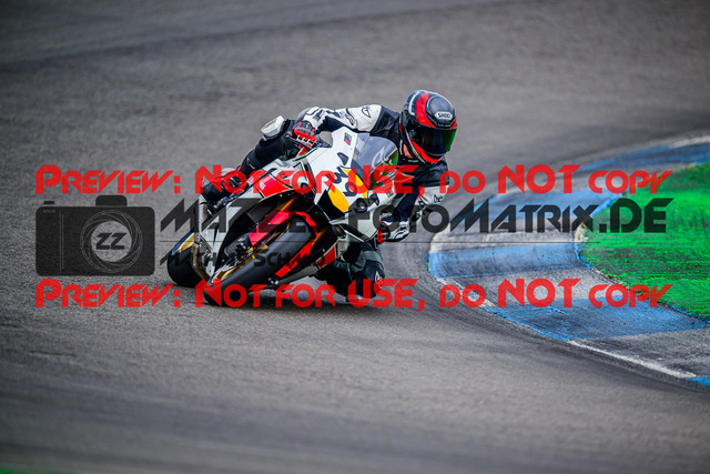 MaZZes_FotoMatrix_240614_6007705_4658 | ROT