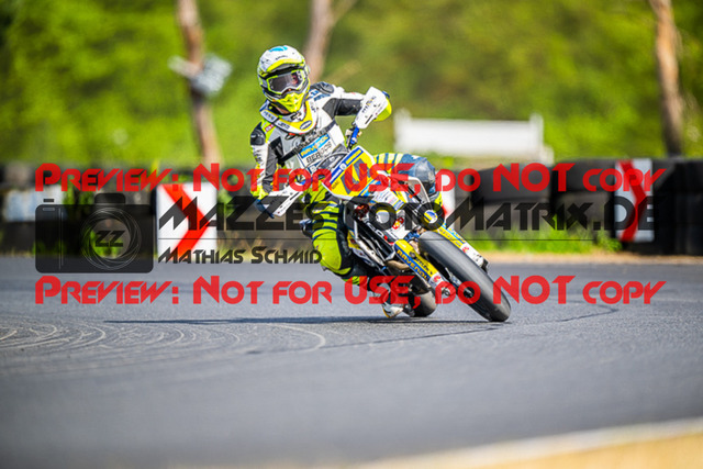 MaZZes_FotoMatrix_220528_3138 | Fotograf Mathias Schmid
Sportfotograf,
Eventfotograf,
Hochzeitsfotograf,
Portraitfotograf