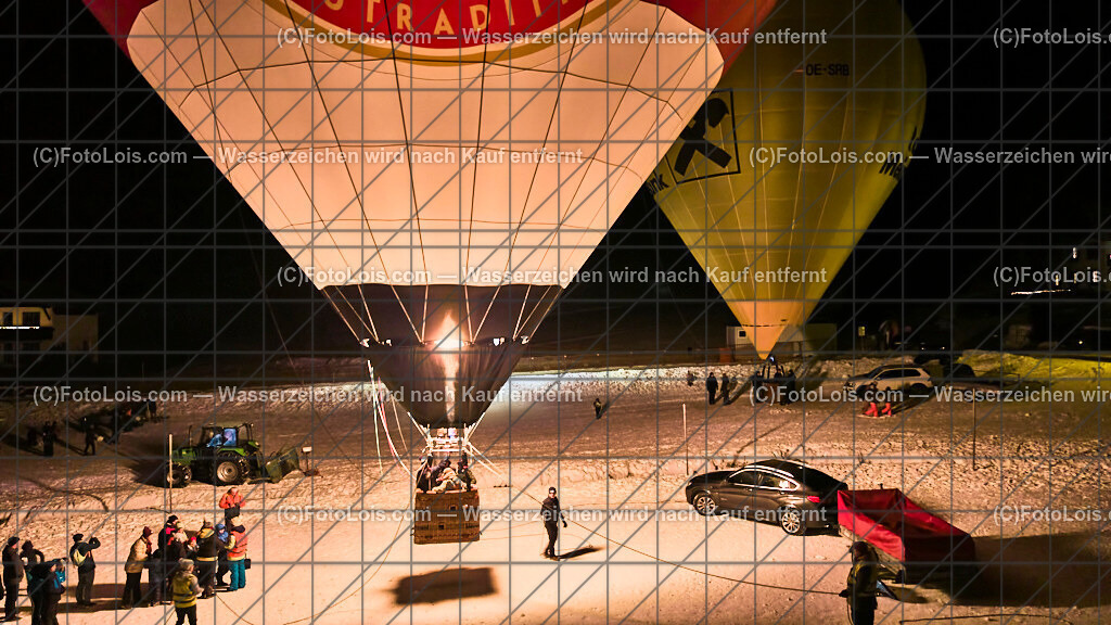 164651_Luftbild_Nacht der Ballone | NACHT DER BALLONE in Lackenhof am Ötscher, Sa 28. Dezember 2024.Mit einer Schauübung der Bergrettung Lackenhof, dem Ballonclub Ötscherland und den Gaminger Ötscherteufeln unter Zusammenarbeit mit der FF Lackenhof, dem Musikverein, dem Pensionistenverband, dem CampingClub, der Schirmbar, der Fuchswaldhütte und der Pizzeria Venezia, die für die Verköstigung sorgten, sowie der Ötscherliftgesellschaft, der Gemeinde Gaming und dem Ötscher-Tourismusverband unter der Leitung von Karla und Helmuth Prem.