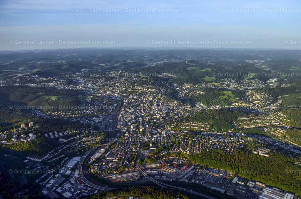 3291017 | Online-Shop für Luftbilder aus Deutschland. Seit über 45 Jahren baut Gerhard Launer das Luftbildarchiv mit unterschiedlichsten Themen stetig weiter aus.