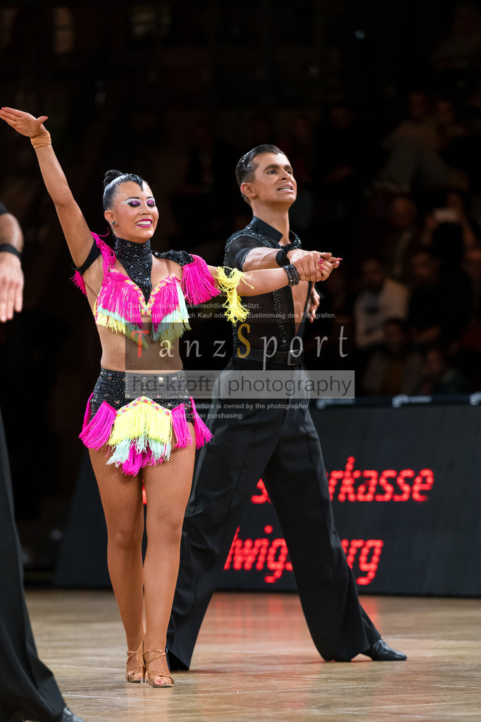 20241109_DM-Formationen_5657 | Tanzsportbilder, Standardtanz, Lateintanz, WDSF, DTV, LTVB, dancecomp, goc, hessen tanzt, blaues band der spree, walzer, tango, wiener walzer, slowfox, quickstepp, samba, rumba, cha-cha-cha, paso doble. jive, hd-kroft photography, turniertanzsport