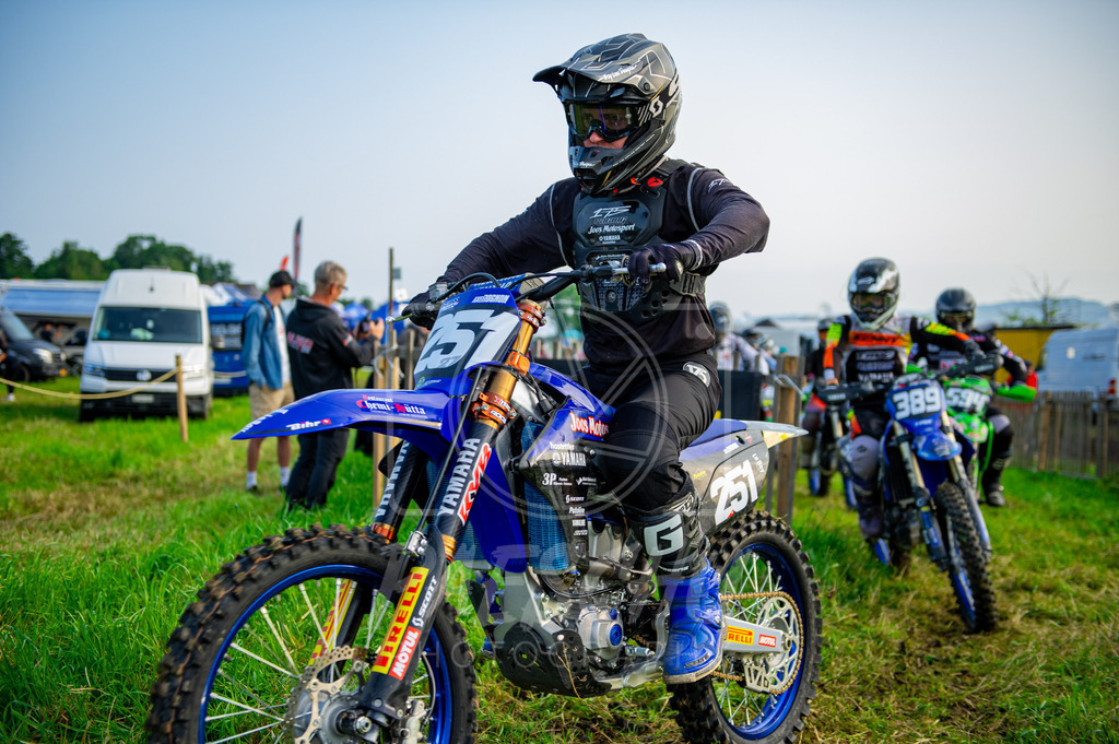 MX 2 (17) | Paeschuphoto Shop - Wer nicht sucht der auch nicht findet.Ob Motocrossbilder oder von einem besuchtem Spiel, Hauptsache Action. - Realisiert mit Pictrs.com