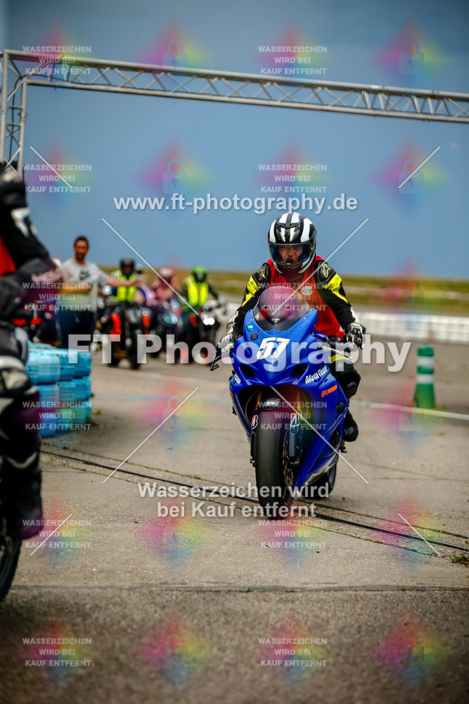 Chambley Juli-1289 | Hier findet Ihr Bilder von Touristenfahrten auf der Nürburgring Nordschleife oder von anderen Veranstaltungen die ich besucht habe. Viel Spass beim Durch Schauen 