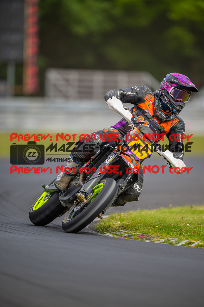 MaZZes-Fotomatrix-20260508-52537 | G4