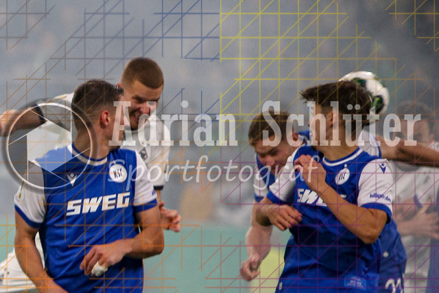 Borussia Mönchengladbach vs Karlsruher SC - DFB-Pokal 2. Runde | Mönchengladbach, Deutschland, 28.10.25:   Nico Elvedi (Borussia Mönchengladbach) erzielt das Tor zum 2:0 waehrend des Spiels der DFB-Pokal 2. Runde zwischen Borussia Mönchengladbach vs Karlsruher SC im Stadion im Borussia Park(Foto von Brauer-Fotoagentur / Adrian Schlueter)
