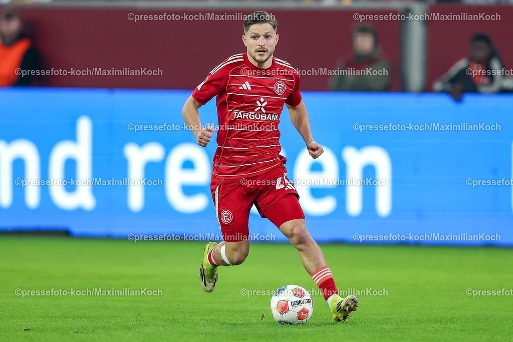 F9527022601062 | 27.02.2026, Fußball, Fortuna Düsseldorf - VfL Bochum, 2. Fußball Bundesliga, Merkur Spiel-Arena, Saison 2025 2026: Florent Muslija&nbsp;(Fortuna Düsseldorf #24)  DFB regulations prohibit any use of photographs as image sequences and or quasi-video.