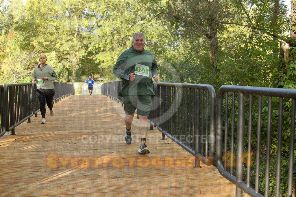 231015_1017_EV4_1347 | Sportfotografie im Rhein-Sieg Kreis, Köln, Bonn, NRW, Rheinland Pfalz, Hessen, etc. Unser Tätigkeitsfeld umfasst den Laufsport vom Volkslauf über den Marathon, Duathlon, Triathon bis zum Ultralauf wie Kölnpfad Ultra oder Schindertrail.