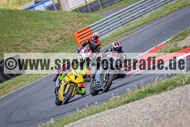 spof4640 | Professionelle Fotos von Sportveranstaltungen, aber auch Hochzeiten und anderen Events. - Realisiert mit Pictrs.com