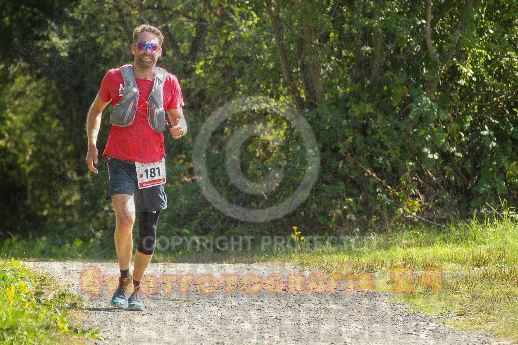 250830_1320_EV4_4207 | Sportfotografie im Rhein-Sieg Kreis, Köln, Bonn, NRW, Rheinland Pfalz, Hessen, etc. Unser Tätigkeitsfeld umfasst den Laufsport vom Volkslauf über den Marathon, Duathlon, Triathon bis zum Ultralauf wie Kölnpfad Ultra oder Schindertrail.