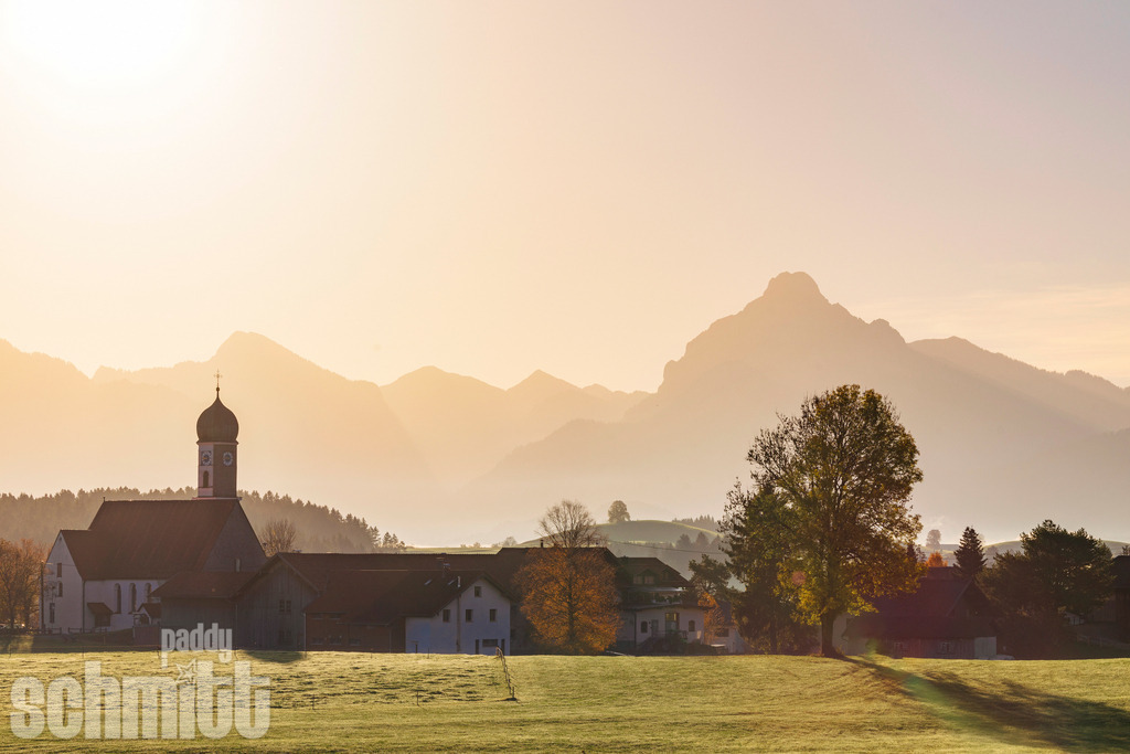PS-Hopferau-2026-01 | Entdecke die größte Bildgalerie der Region mit Fotografien aus dem Allgäu, der Bodenseeregion, Oberschwaben, dem Donautal und der Schwäbischen Alb. Landschaften, Luftaufnahmen und Reisefotografie als Wandbild und Fotokunst. - Realisiert mit Pictrs.com