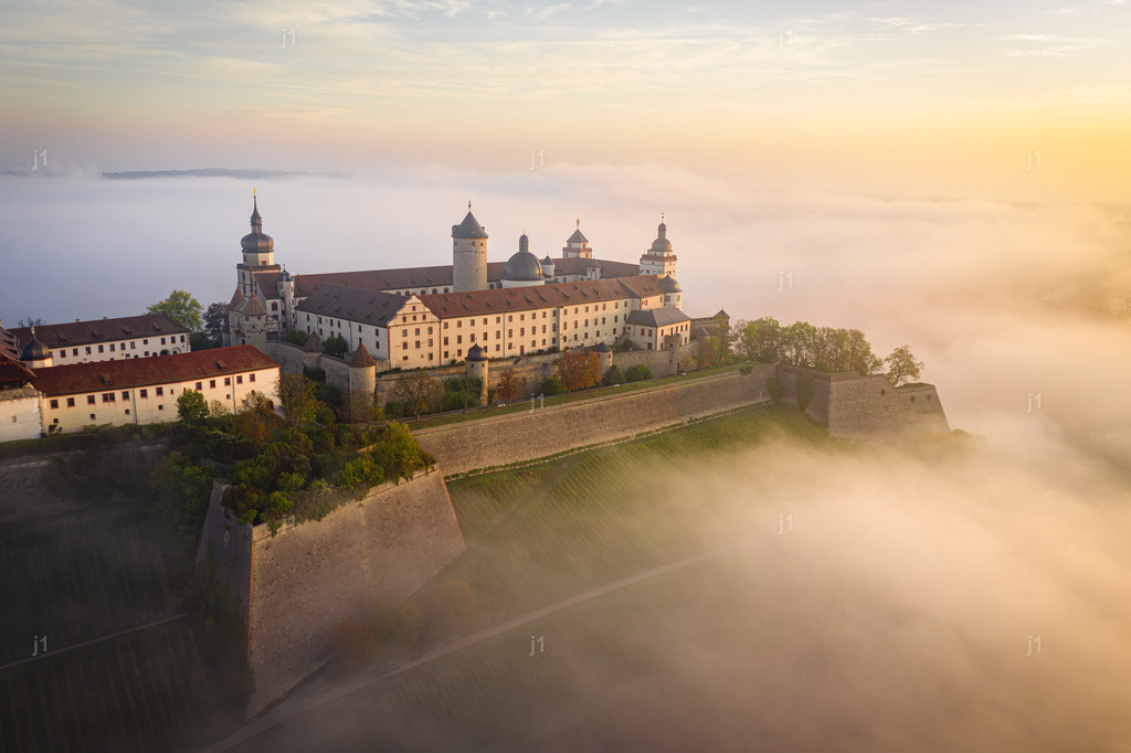 J1_DJI_0869_191015_Festung | Luftbild, Drohne, Multicopter, Bayern, Luftbilder, Luftbildshop, Jan R. Schäfer, aerialphotography, Abzüge, Luftaufnahmen, J1-Luftbild, J1-Fotografie und Luftbildservice, Würzburg, fineart, Abzüge, Drucke, Glasdruck - Realisiert mit Pictrs.com