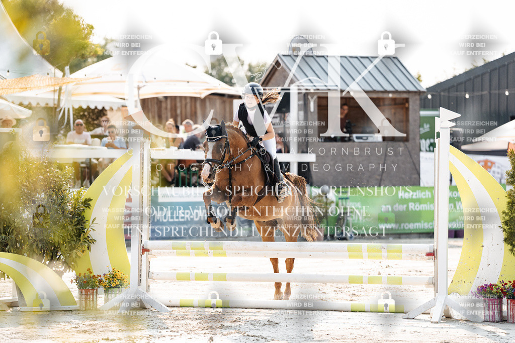 CK902744 | Turnierfotografie Pferdefotografie Trier Rheinland-Pfalz Pferdesport Reitsport Tierfotografie Sportfotografie Pferdevideo Pferdevideografie Equestrianvideography equestrianphotography  - Realisiert mit Pictrs.com
