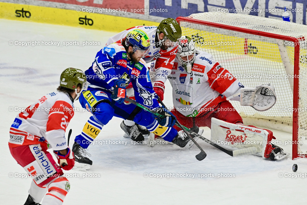 EC IDM Wärmepumpen VSV vs. HCB Südtirol Alperia | #8 Maximilian Rebernig EC VSV, #44 Scott Valentine HCB Südtirol Alperia, #38 Samuel Harvey HCB Südtirol Alperia, EC IDM Wärmepumpen VSV vs. HCB Südtirol Alperia, EC IDM Wärmepumpen VSV vs. HCB Südtirol Alperia am 28.12.2025 in Villach (Stadthalle Villach), Austria, (Photo by Bernd Stefan)