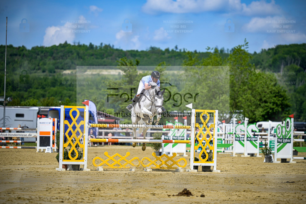 Reitturnier Lienen | Entdecke hochwertige Reitturnierfotos von Foto Oger. Professionell, emotional und authentisch – jetzt Lieblingsmomente im Shop bestellen. - Realisiert mit Pictrs.com