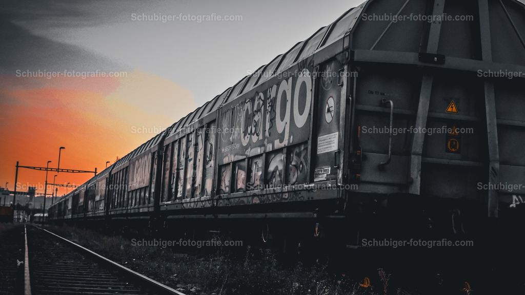 Güterzug | Güterzug - Realisiert mit Pictrs.com