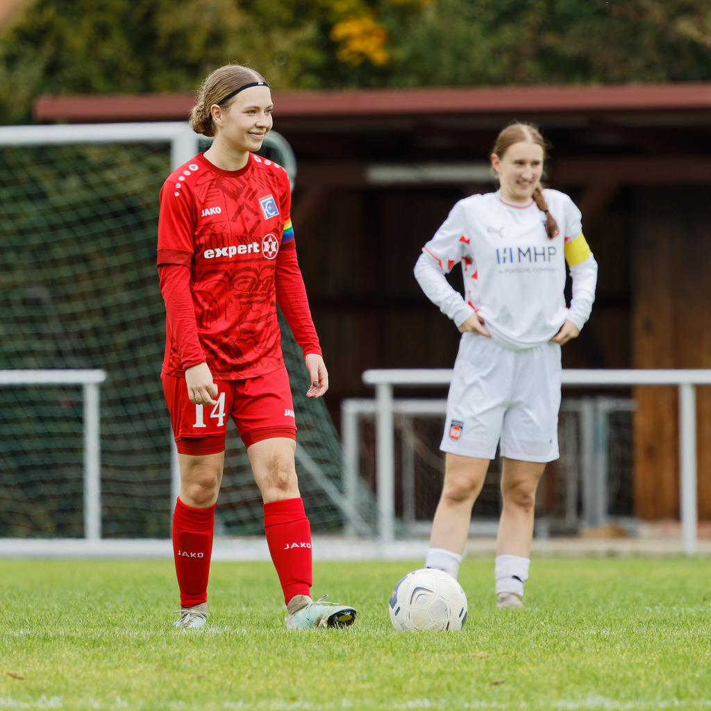 FCEFCH_251012_2622 | Fotopresso – Sportfotografie in Heidenheim & Umgebung. Professionelle Sportfotografie für unvergessliche Momente. Dynamische Action-Shots, emotionale Szenen & hochwertige Bilder. - Realisiert mit Pictrs.com