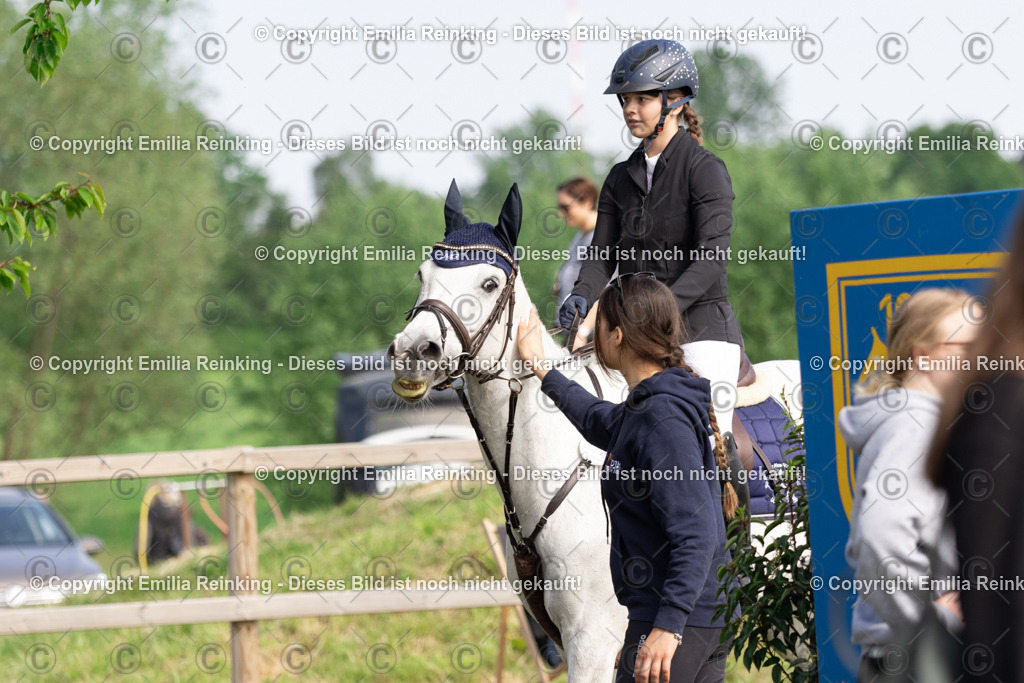 CL5A1256 | Emilia Reinking Fotografie - Realisiert mit Pictrs.com