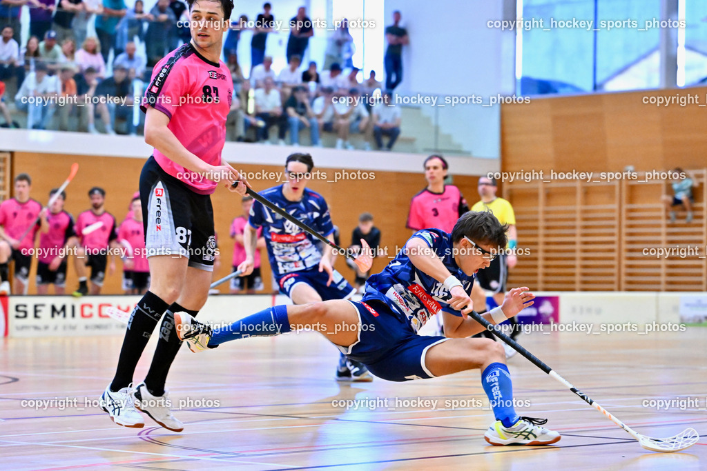 VSV Unihockey vs. Wiener Floorballferein 6.4.2024 | #87 Christian Lindquist Wiener Floorballverein, #16 Manuel Flaschberger VSV Unihockey, VSV Unihockey vs. Wiener Floorballferein 6.4.2024, VSV Unihockey vs. Wiener Floorballferein  am 06.04.2024 in Villach (Ballspielhalle St. Martin), Austria, (Photo by Bernd Stefan)