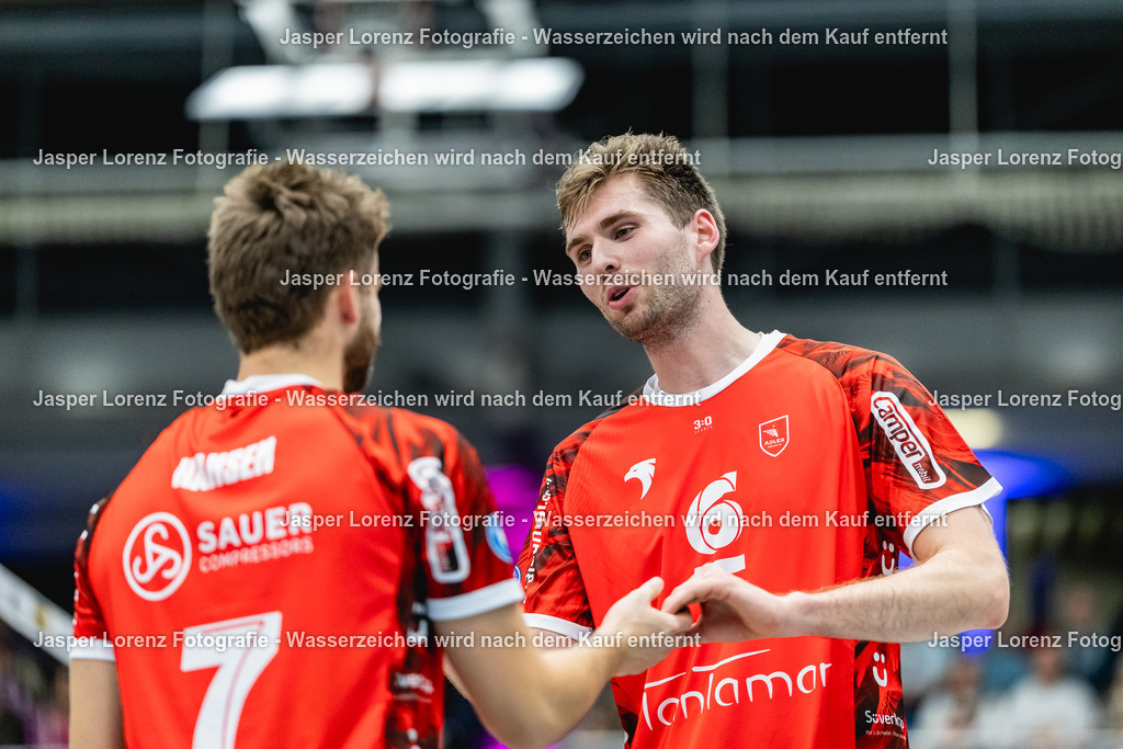 Volleyball I Herren I Saison 2026-2027 I 2. Bundesliga Nord I 06. Spieltag I Kieler TV - VV Humann Essen | Jasper Lorenz Fotografie - Realisiert mit Pictrs.com