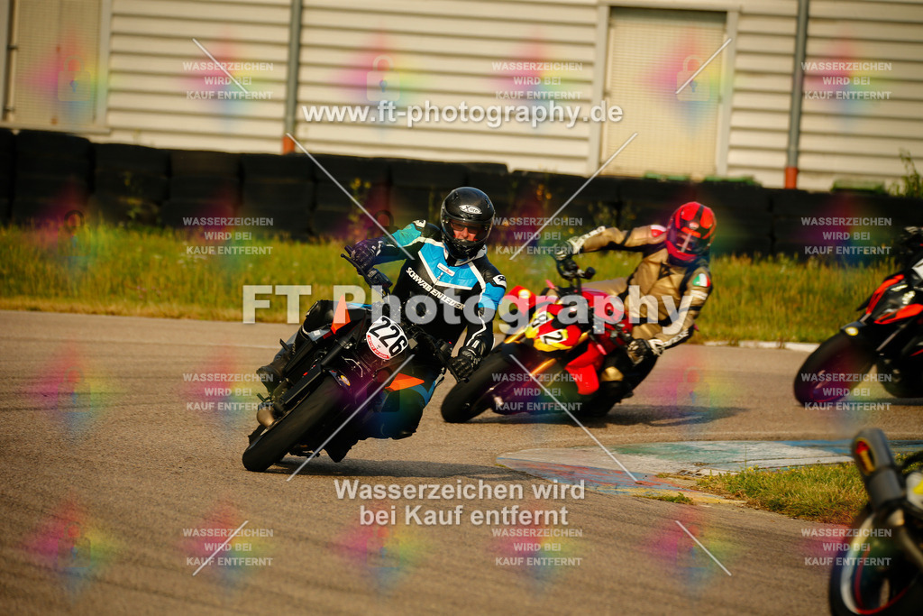 _MOT5130 | Hier findet Ihr Bilder von Touristenfahrten auf der Nürburgring Nordschleife oder von anderen Veranstaltungen die ich besucht habe. Viel Spass beim Durch Schauen 