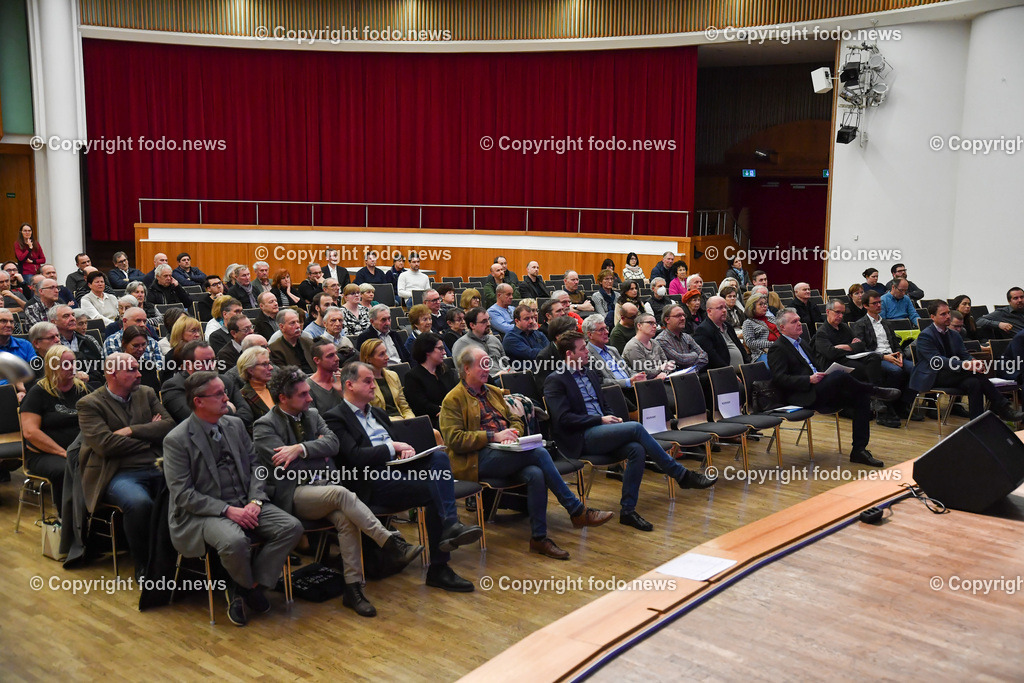 Leonding_ Infoabend Umgang mit PFAS im Trinkwasser_ 13.02.2023-6 | 13.02.2023, Leonding, AUT, Infoabend Umgang mit PFAS im Trinkwasser, im Bild Besucher des Infoabend aus Leonding und Pasching