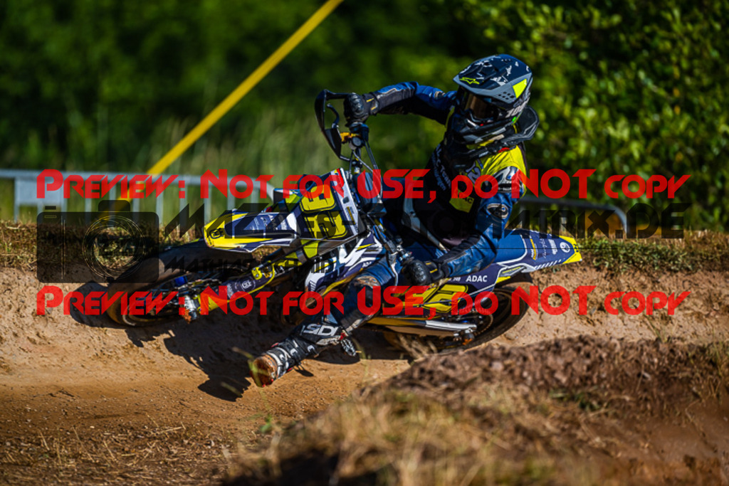 MaZZes_FotoMatrix_230611_1943 | S2