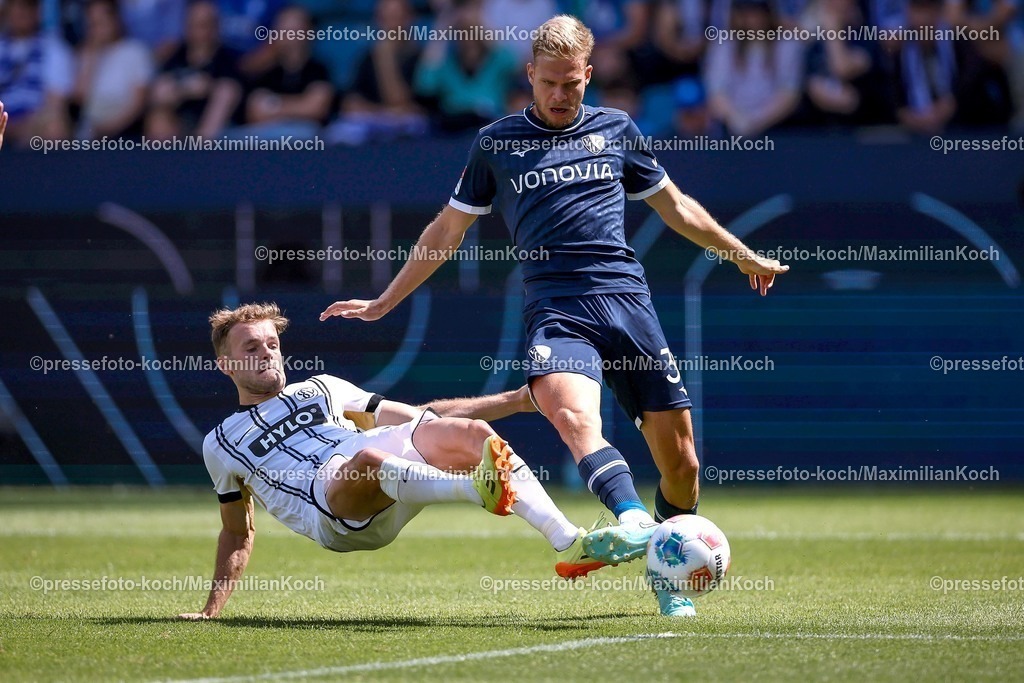 BOC10082501104 | 10.08.2025, Fußball, VfL Bochum - SV Elversberg, 2. Fußball Bundesliga, Vonovia Ruhrstadion, Saison 2025 2026: Tom Zimmerschied&nbsp;(Elversberg #29) im Zweikampf gegen Leandro Morgalla&nbsp;(VfL Bochum #39) DFB regulations prohibit any use of photographs as image sequences and or quasi-video.